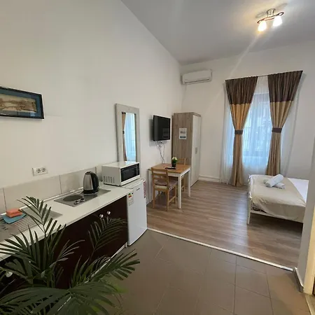 David Apartman *